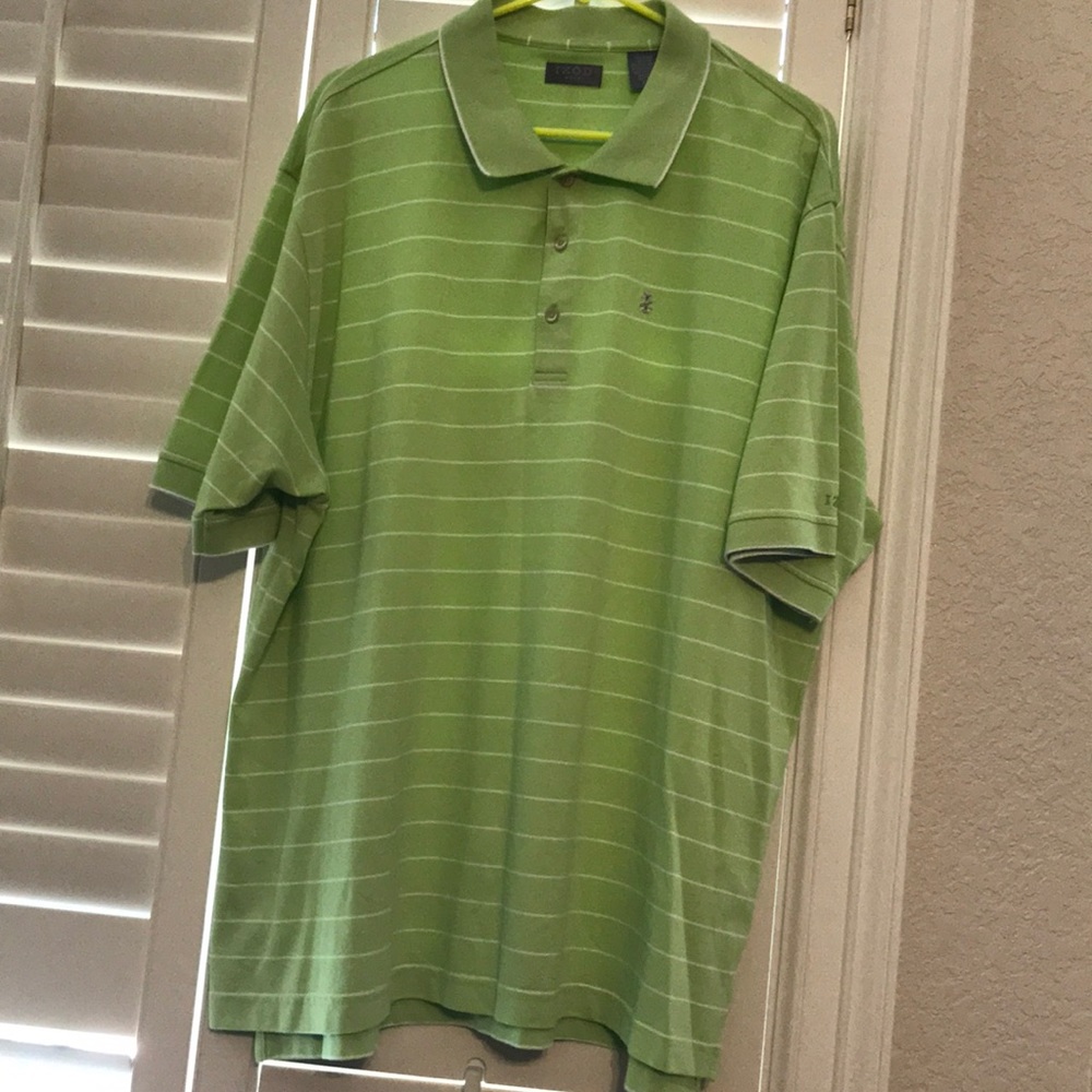 IZOD short sleeve golf shirt